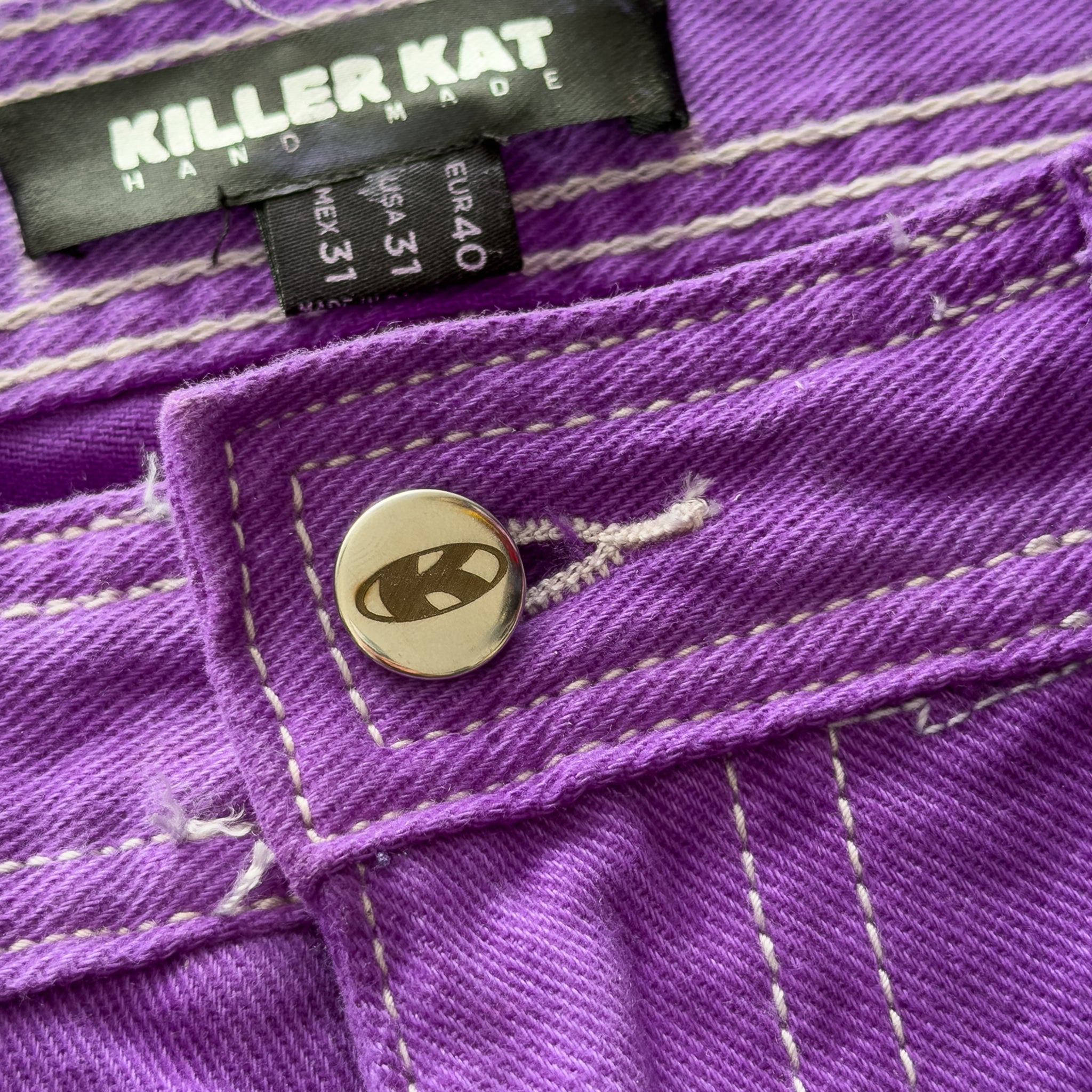 Pantalón Cargo Camo con Hojas Moradas – Pieza Única Talla 40