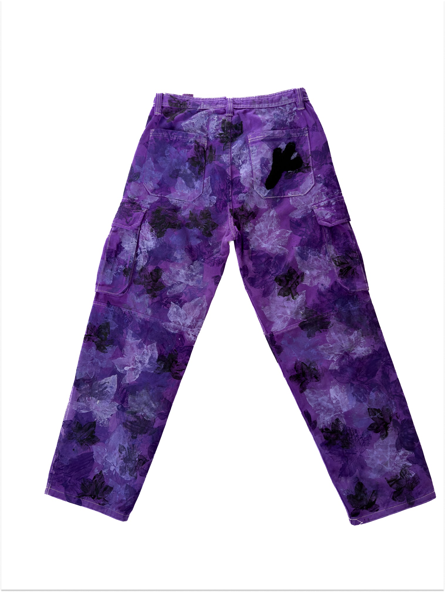 Pantalón Cargo Camo con Hojas Moradas – Pieza Única Talla 40